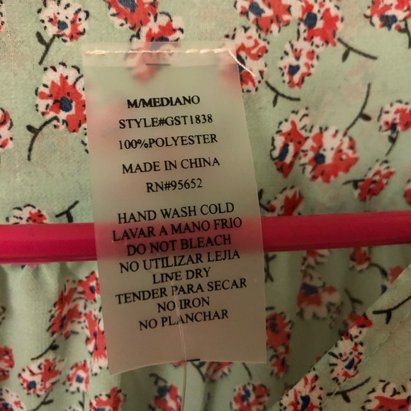 NWT Floral Cropped Ruched Waist Blouse - Picture 4 of 5